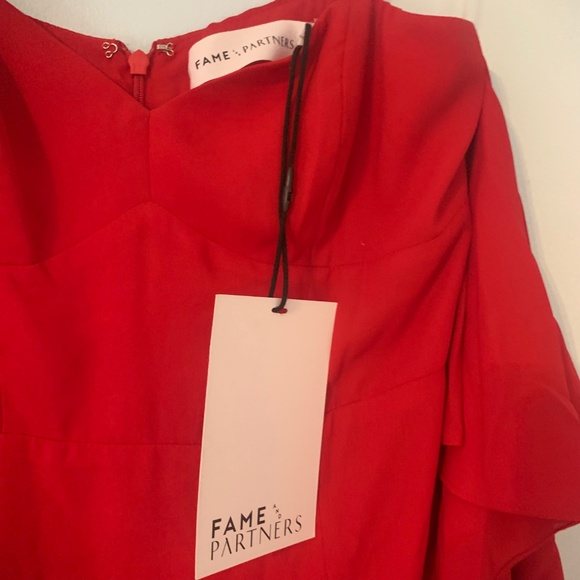 NWT Fame and Partners The Denby Gown in Cherry Red - Picture 9 of 9